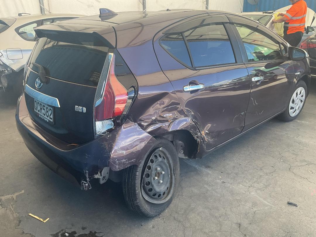 Photo '5' of Toyota Aqua Photo '5' of Toyota Aqua