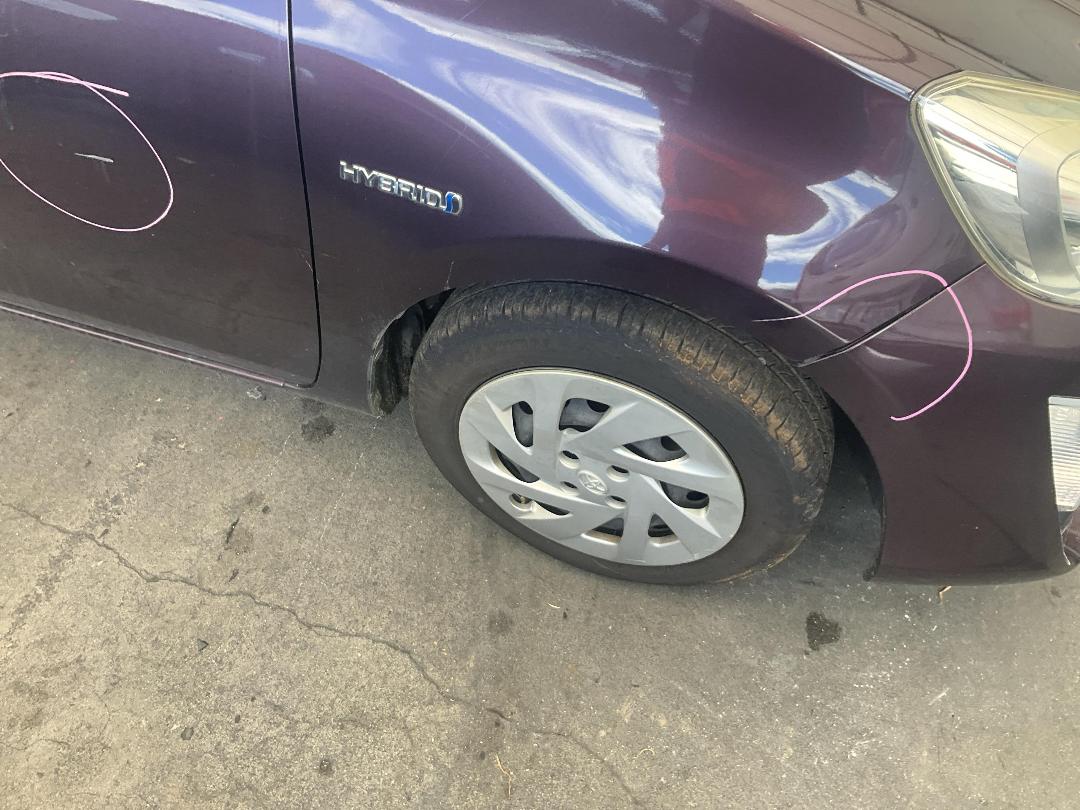 Photo '2' of Toyota Aqua Hybrid Photo '2' of Toyota Aqua Hybrid