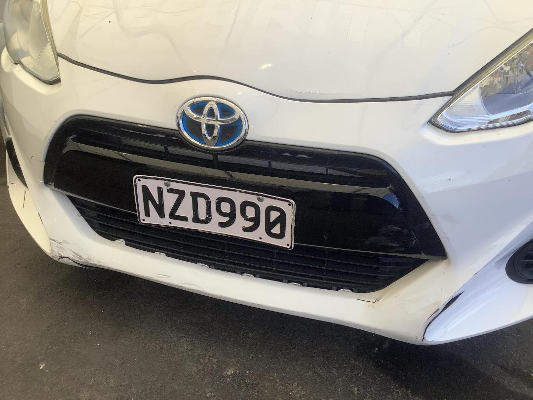 Photo '3' of Toyota Aqua Photo '3' of Toyota Aqua