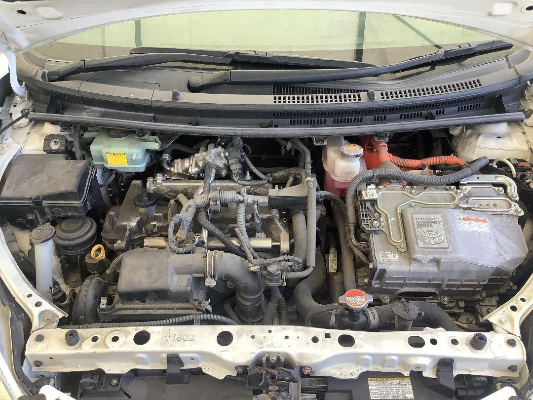 Photo '15' of Toyota Aqua Photo '15' of Toyota Aqua