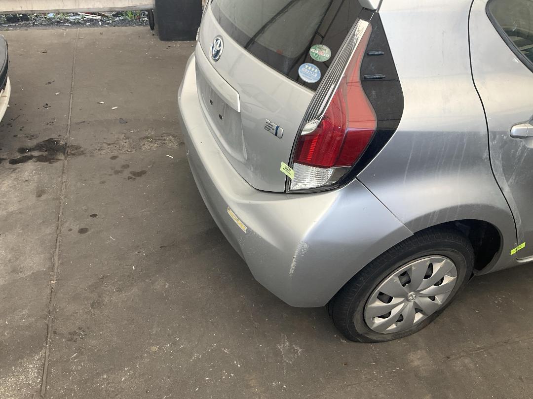 Photo '17' of Toyota Aqua