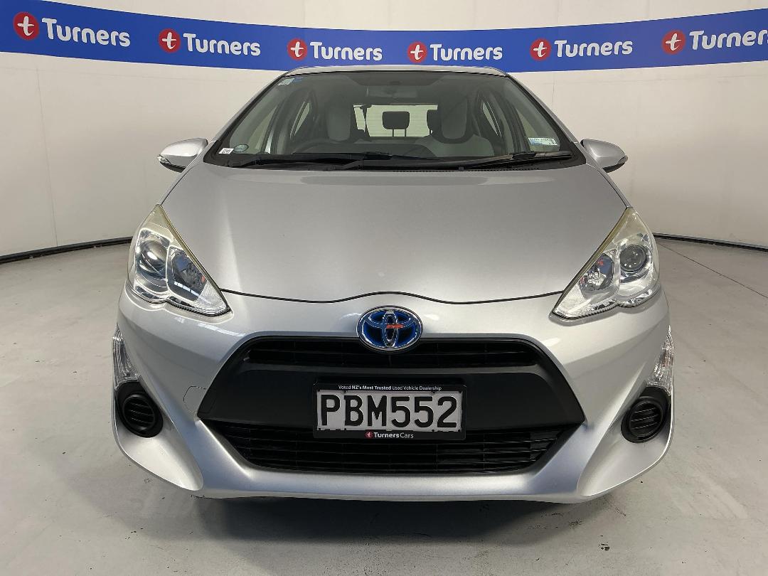 Photo '2' of Toyota Aqua