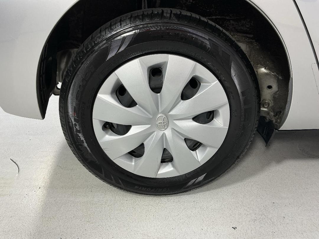 Photo '12' of Toyota Aqua