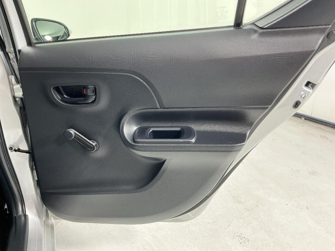 Photo '19' of Toyota Aqua