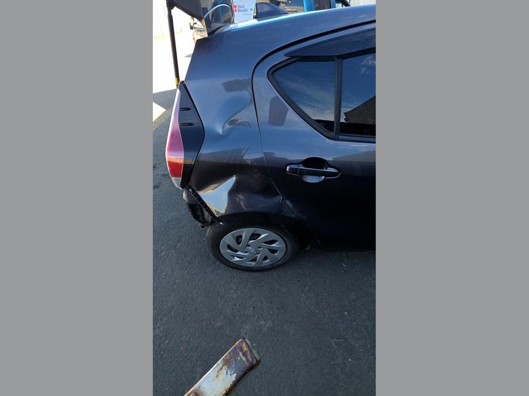 Photo '16' of Toyota Aqua