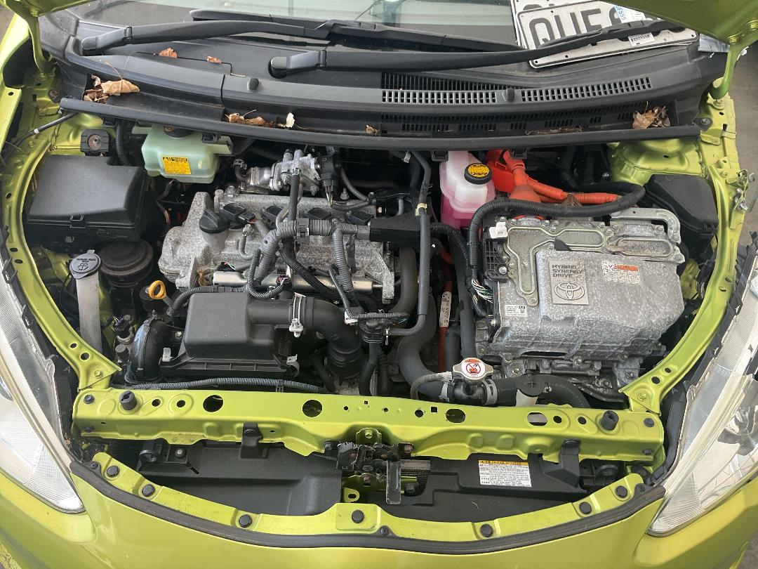 Photo '17' of Toyota Aqua