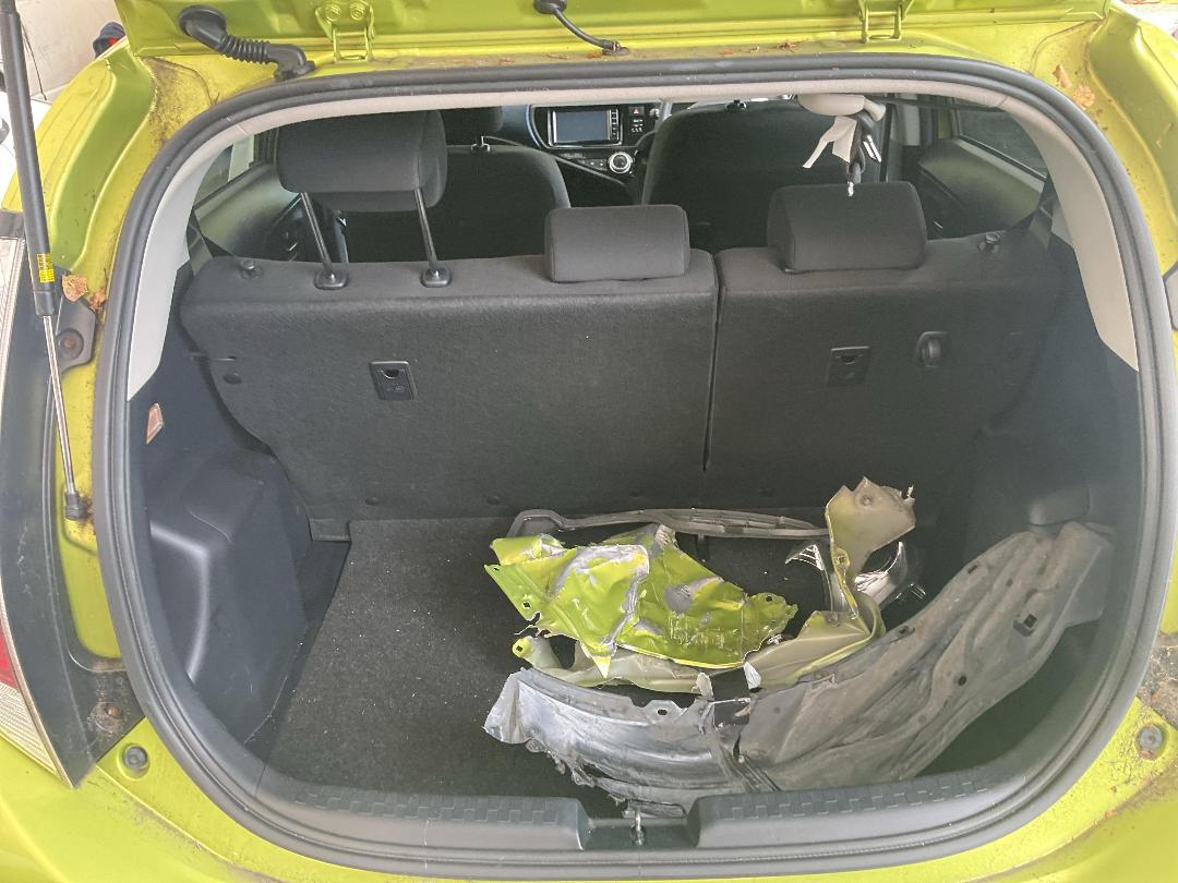 Photo '24' of Toyota Aqua