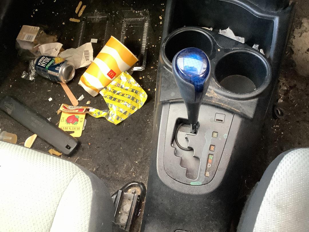 Photo '17' of Toyota Aqua Hybrid