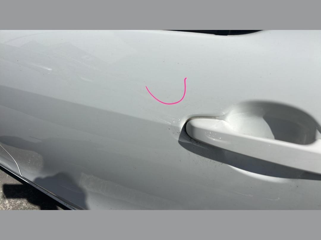 Photo '15' of Toyota Aqua Hybrid