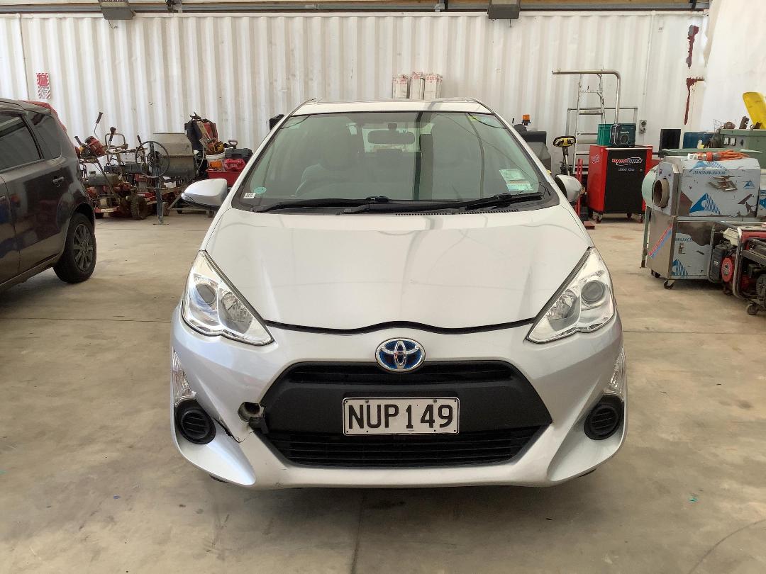 Photo '2' of Toyota Aqua