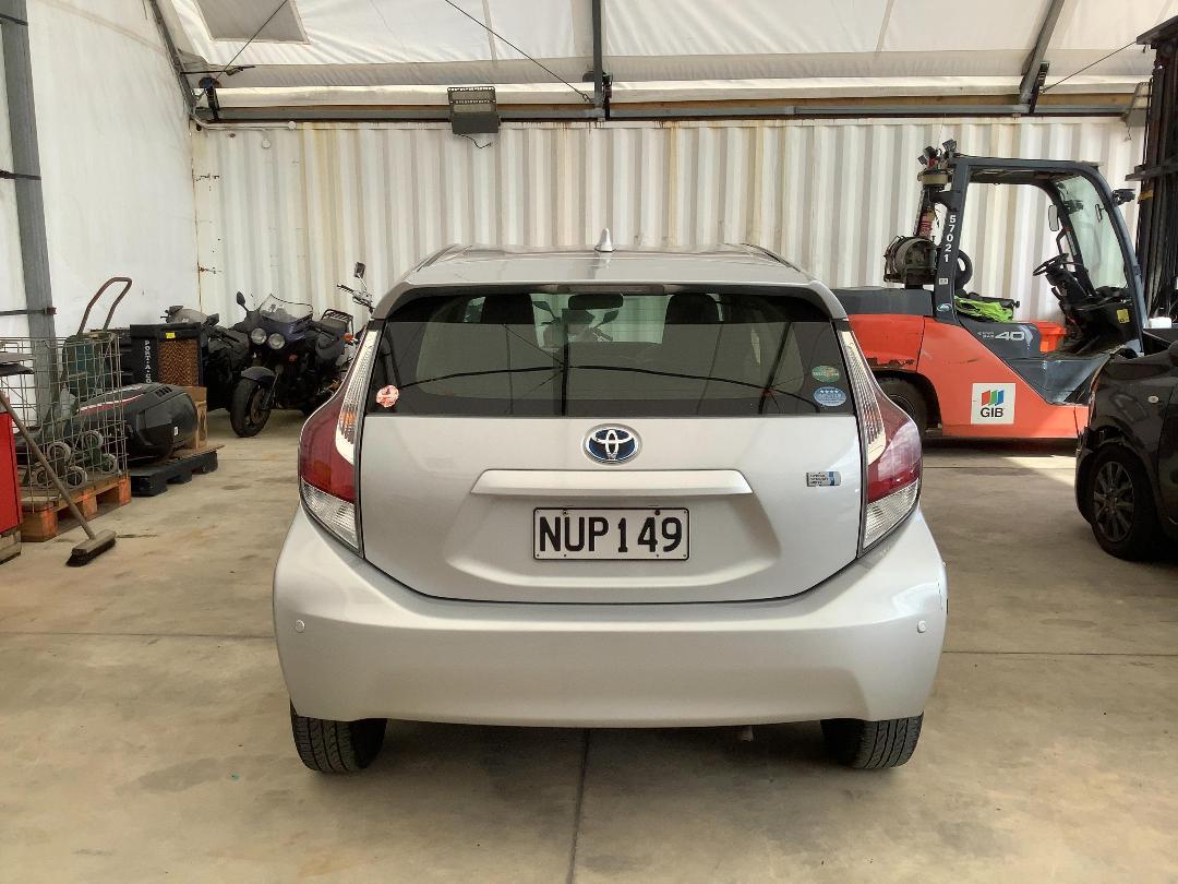 Photo '7' of Toyota Aqua