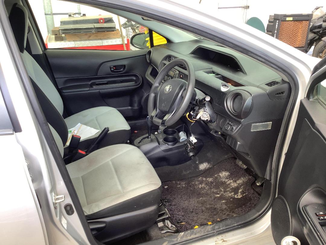 Photo '9' of Toyota Aqua