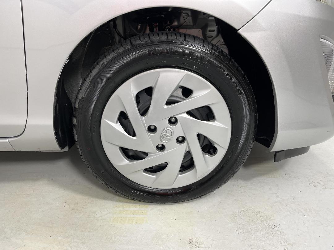 Photo '9' of Toyota Aqua Photo '9' of Toyota Aqua