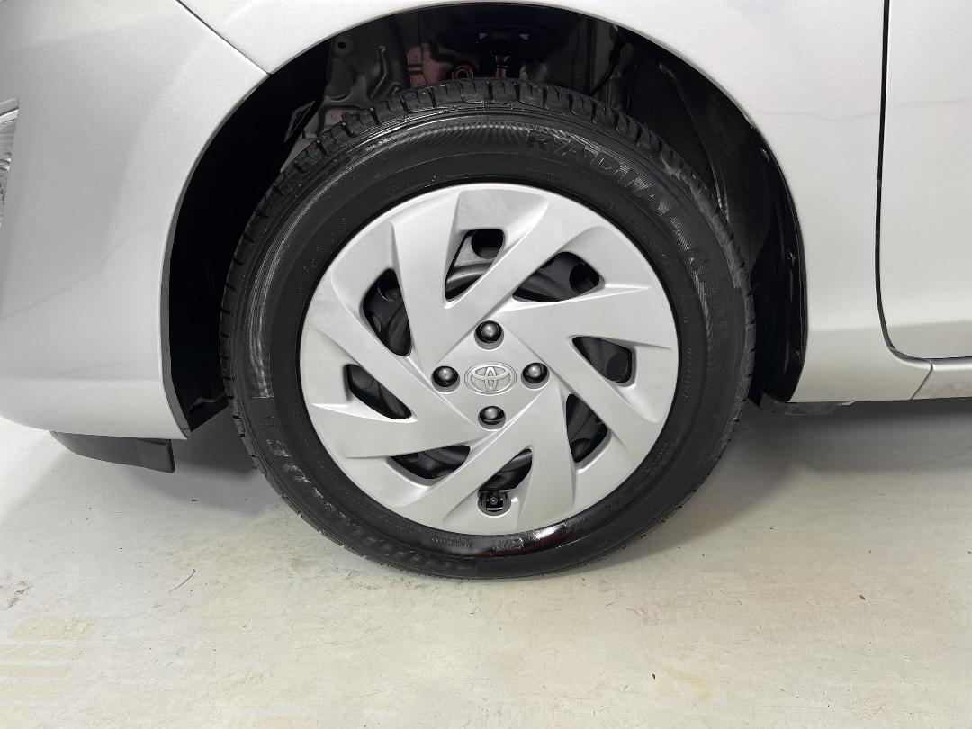 Photo '10' of Toyota Aqua Photo '10' of Toyota Aqua