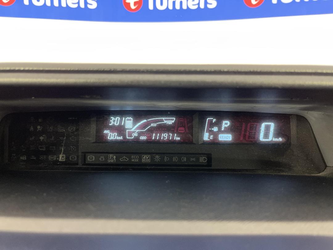 Photo '21' of Toyota Aqua Photo '21' of Toyota Aqua