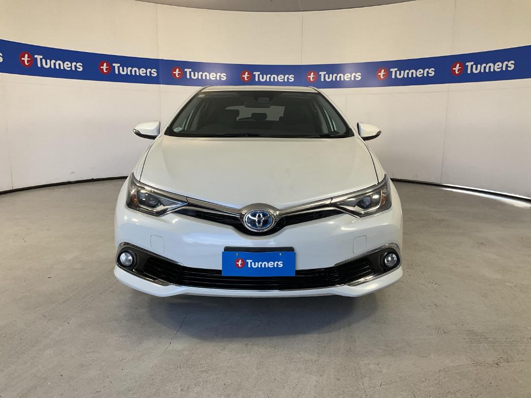 Photo '2' of Toyota Auris