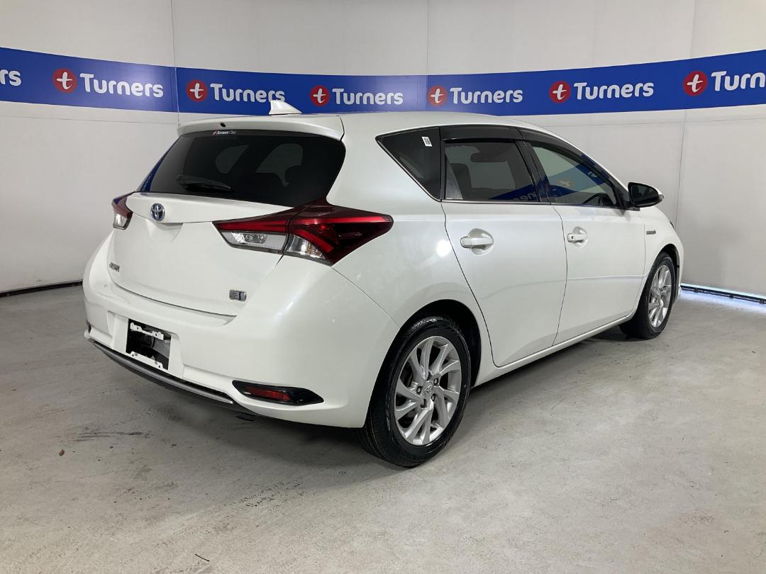 Photo '7' of Toyota Auris