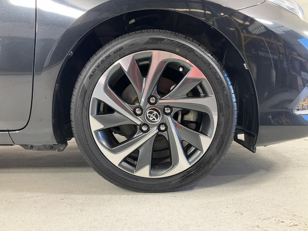 Photo '9' of Toyota Auris Photo '9' of Toyota Auris