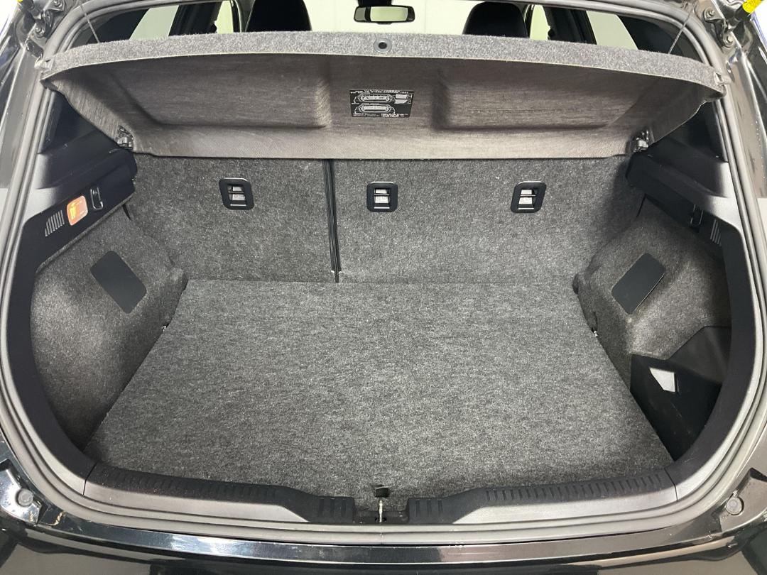 Photo '14' of Toyota Auris Photo '14' of Toyota Auris