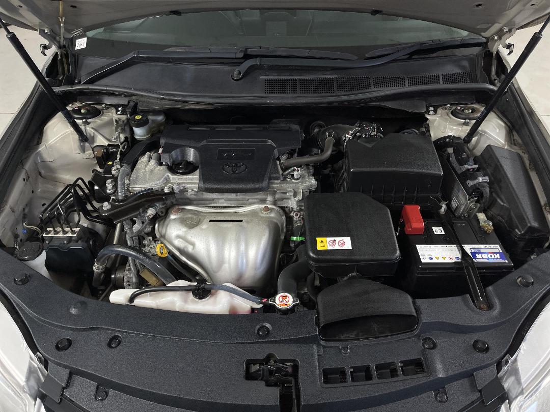 Photo '13' of Toyota Camry Photo '13' of Toyota Camry