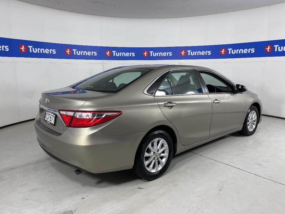 Photo '7' of Toyota Camry Photo '7' of Toyota Camry