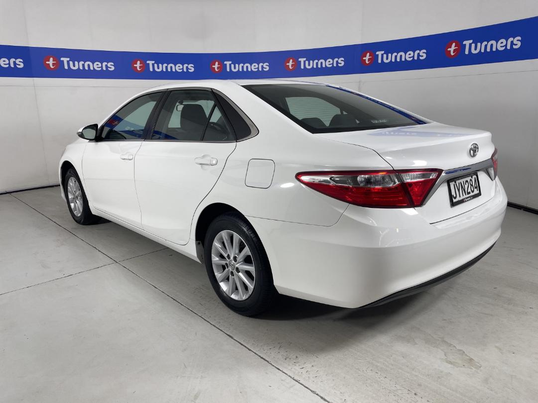 Photo '5' of Toyota Camry