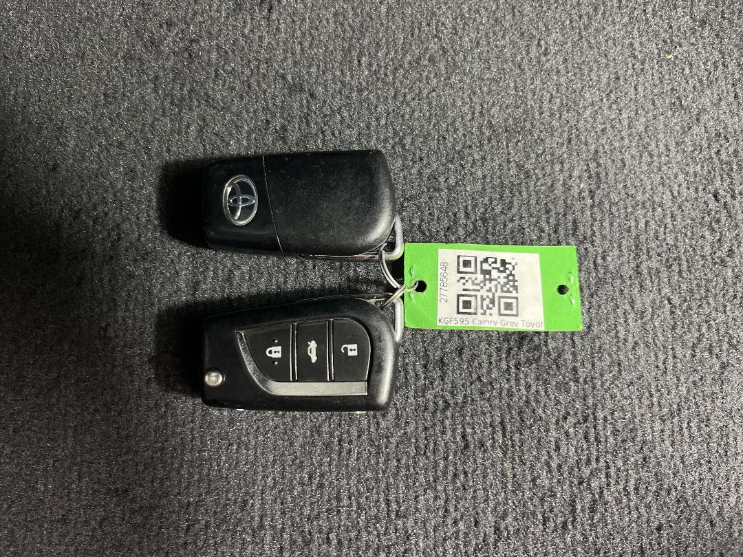 Photo '21' of Toyota Camry Photo '21' of Toyota Camry