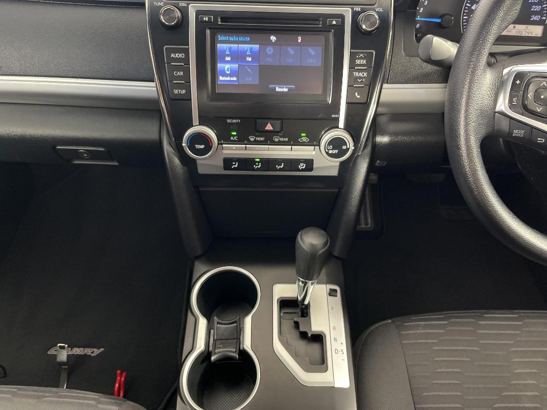 Photo '18' of Toyota Camry Photo '18' of Toyota Camry