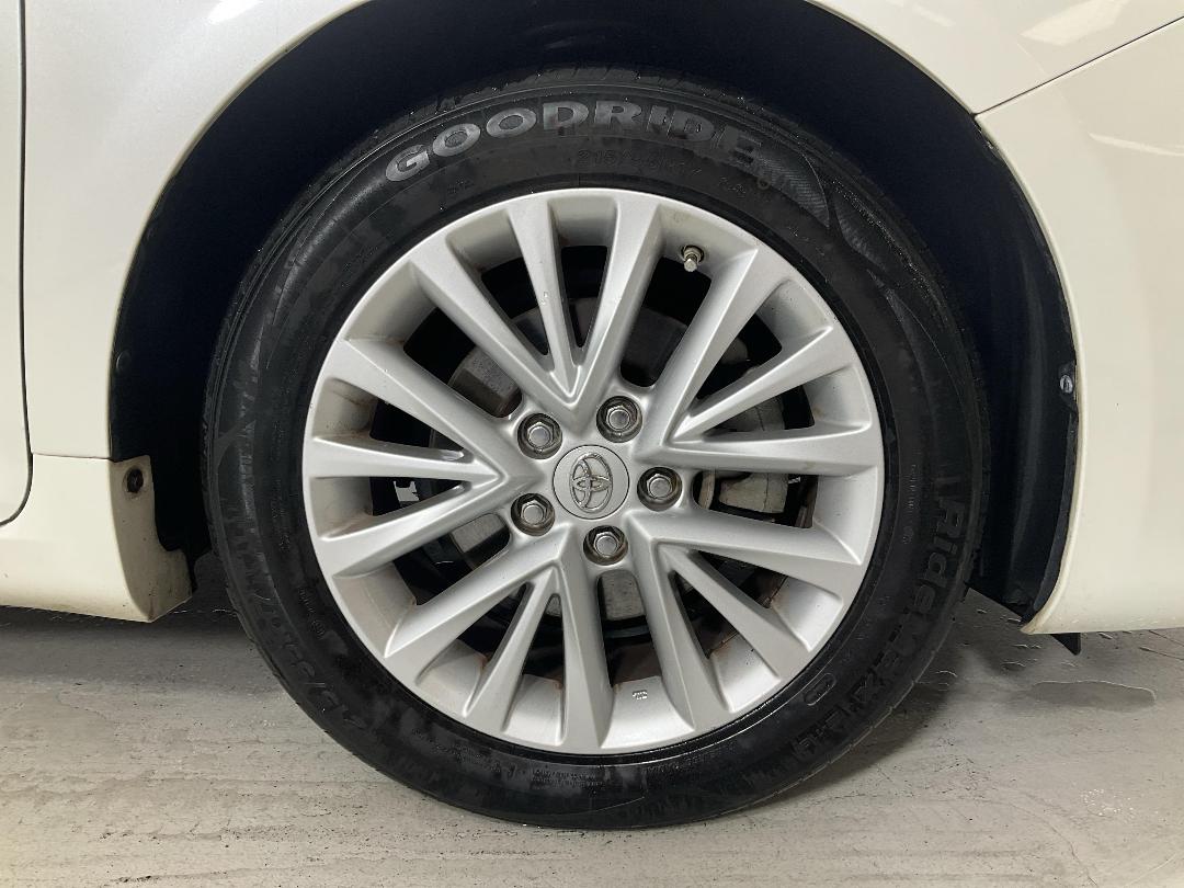 Photo '9' of Toyota Camry