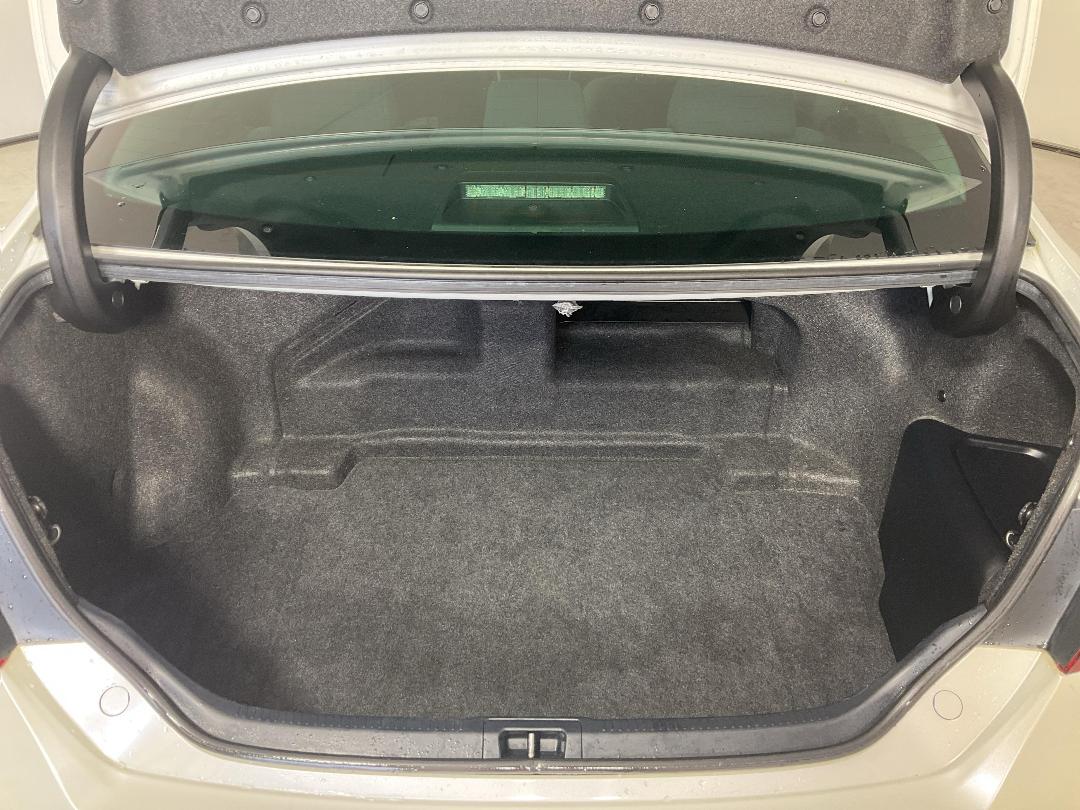 Photo '14' of Toyota Camry