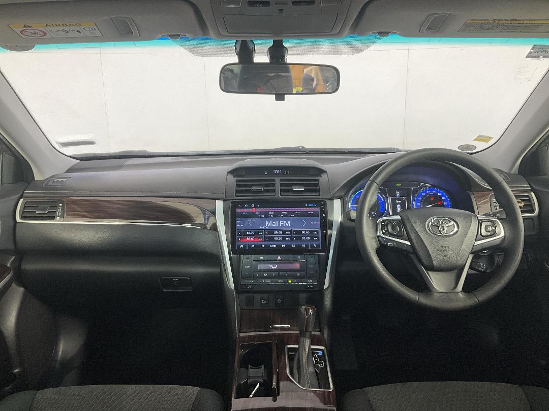 Photo '17' of Toyota Camry