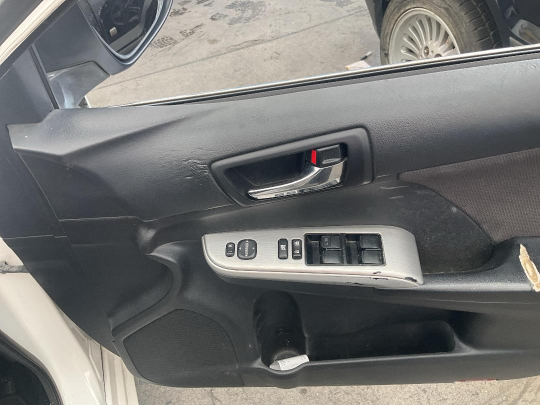 Photo '18' of Toyota Camry Atara S