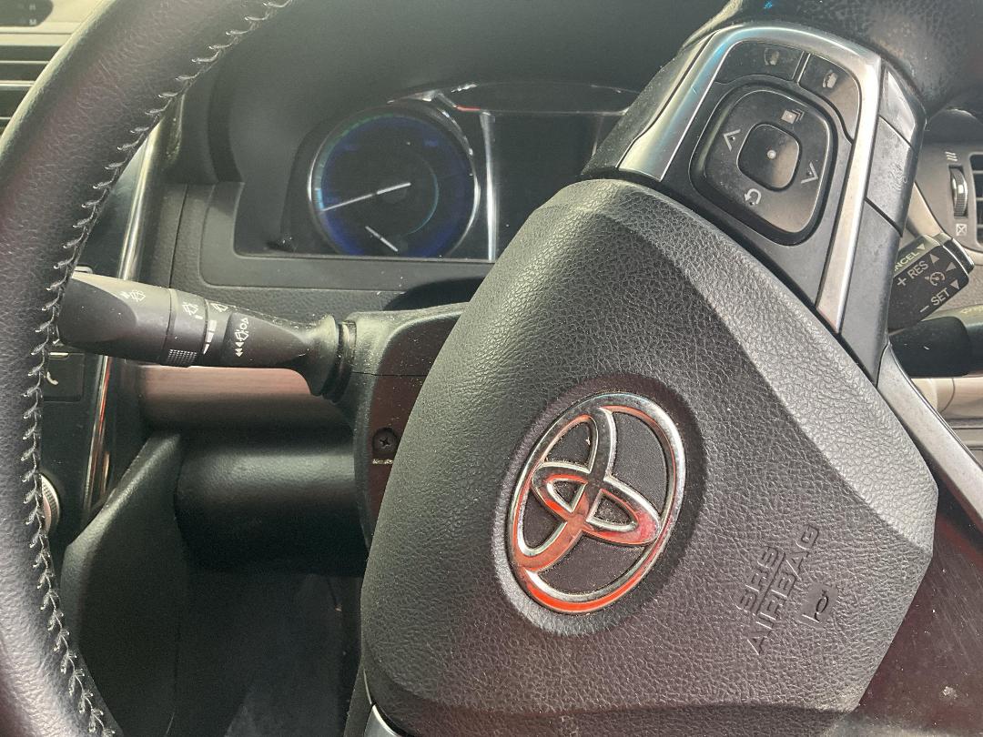 Photo '16' of Toyota Camry Atara S