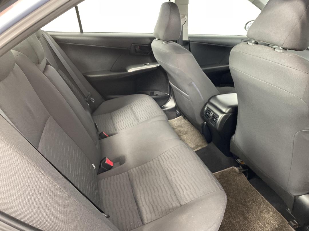 Photo '20' of Toyota Camry