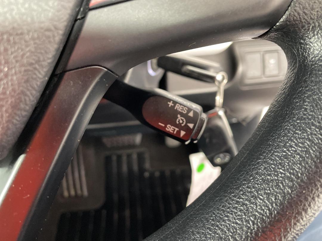 Photo '27' of Toyota Camry