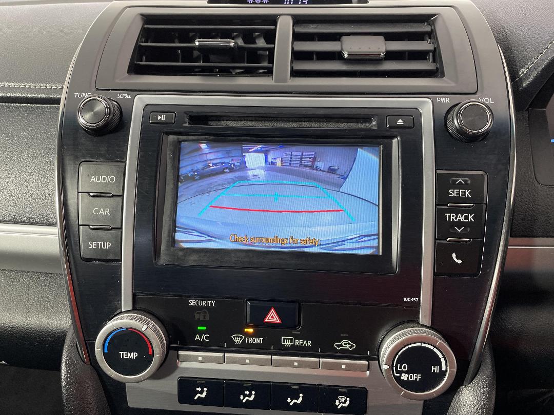 Photo '29' of Toyota Camry