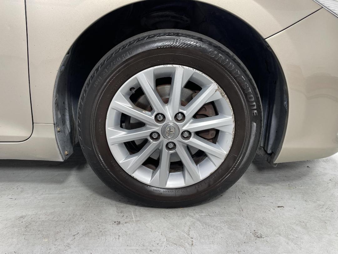 Photo '9' of Toyota Camry Photo '9' of Toyota Camry