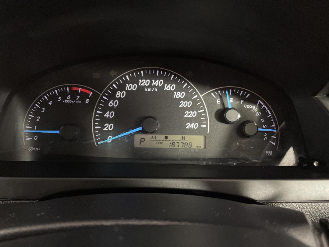 Photo '21' of Toyota Camry Photo '21' of Toyota Camry