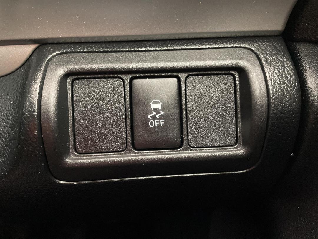 Photo '28' of Toyota Camry Photo '28' of Toyota Camry