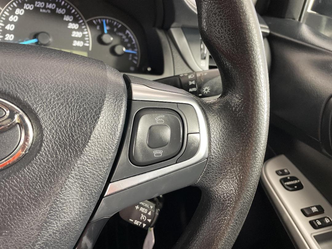 Photo '27' of Toyota Camry Photo '27' of Toyota Camry