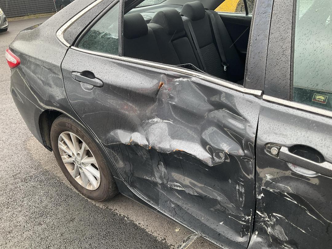 Photo '6' of Toyota Camry GL Photo '6' of Toyota Camry GL