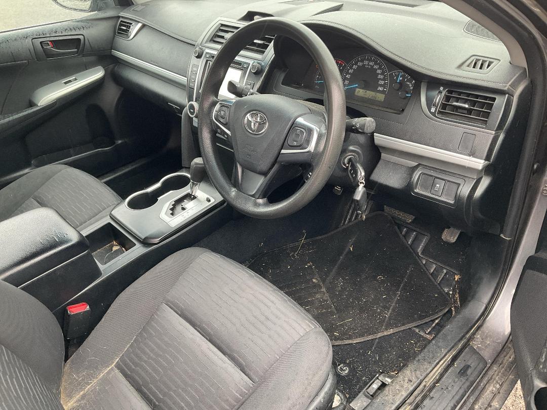 Photo '9' of Toyota Camry GL Photo '9' of Toyota Camry GL