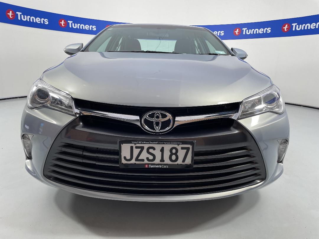 Photo '2' of Toyota Camry