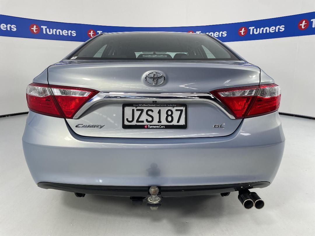 Photo '6' of Toyota Camry