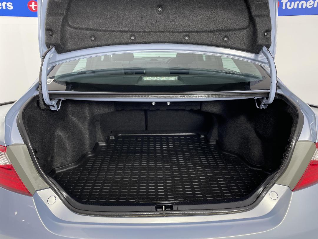 Photo '14' of Toyota Camry