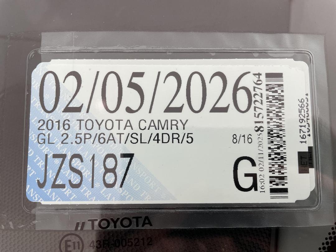 Photo '30' of Toyota Camry