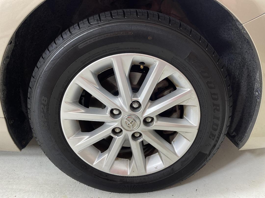 Photo '9' of Toyota Camry