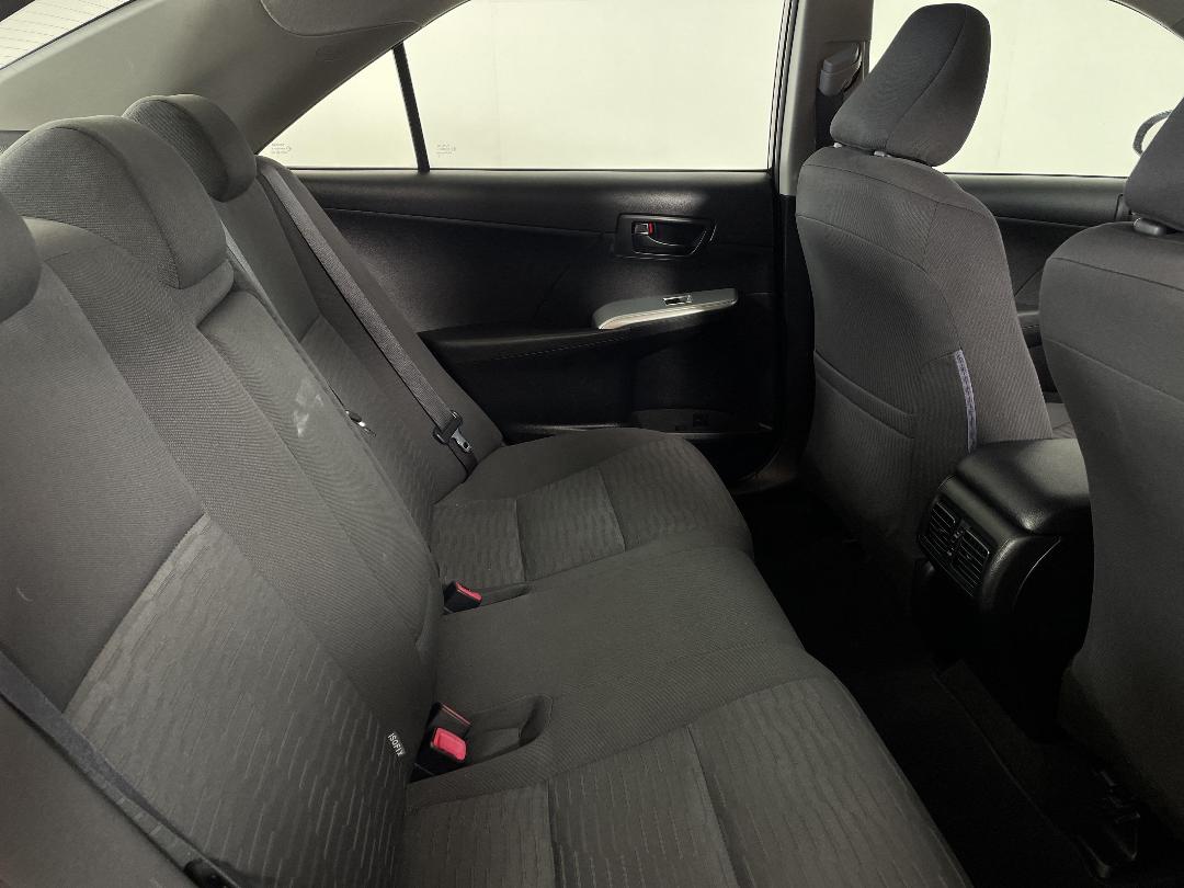 Photo '20' of Toyota Camry