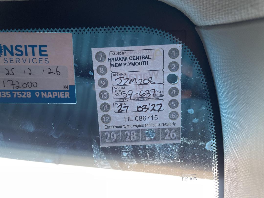 Photo '24' of Toyota Camry