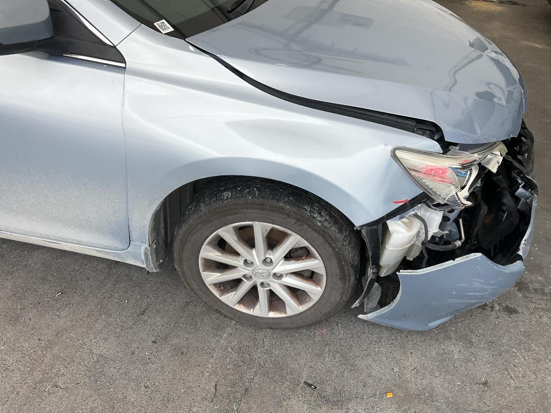 Photo '2' of Toyota Camry GL